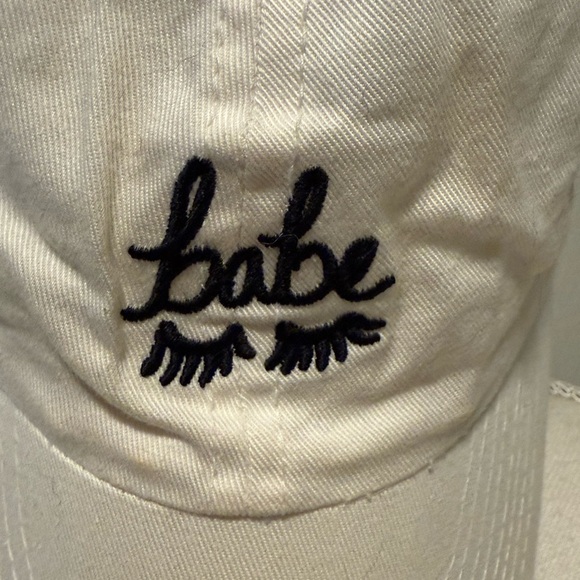 Babe hat - Picture 2 of 4